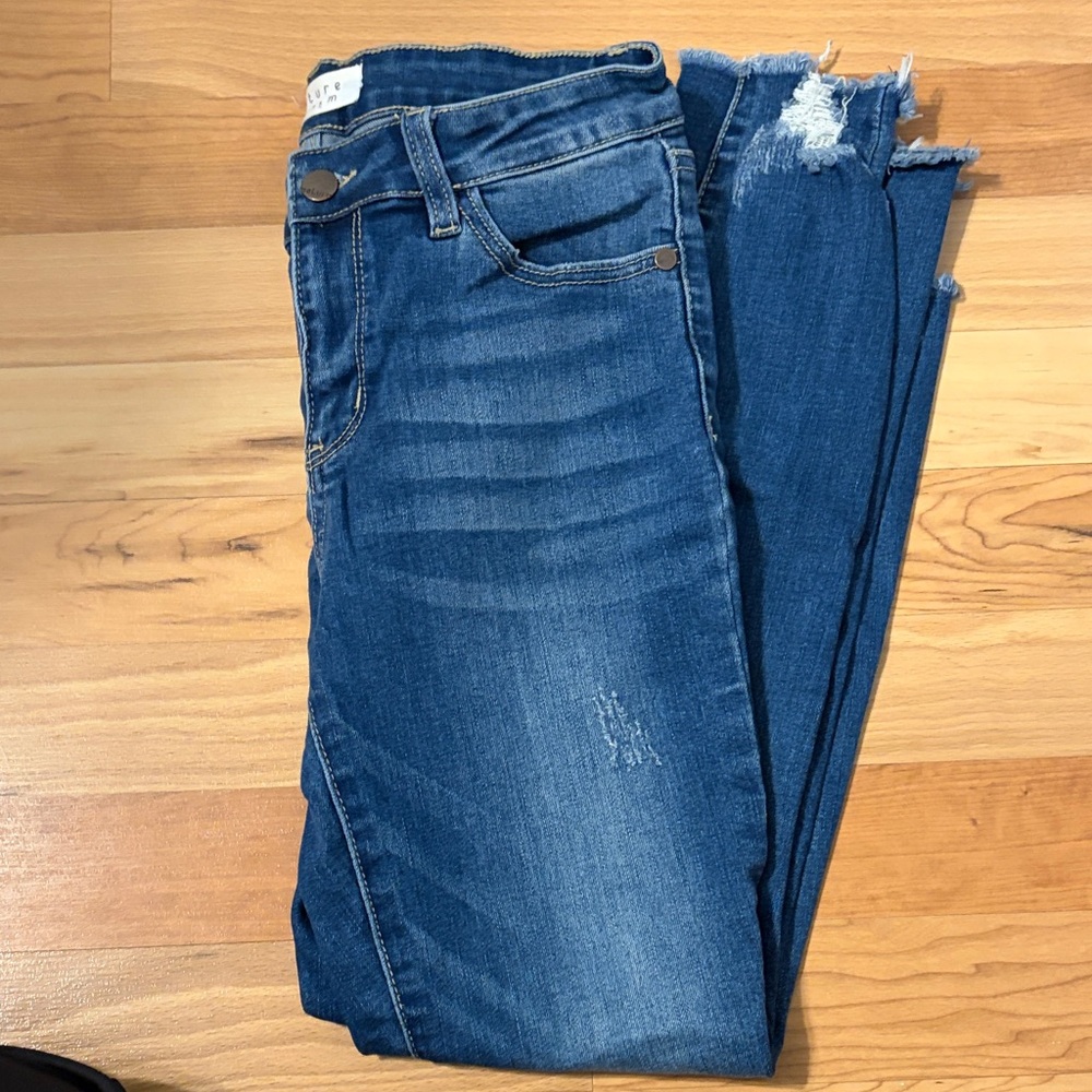 Chic Distressed Blue Women's Jeans